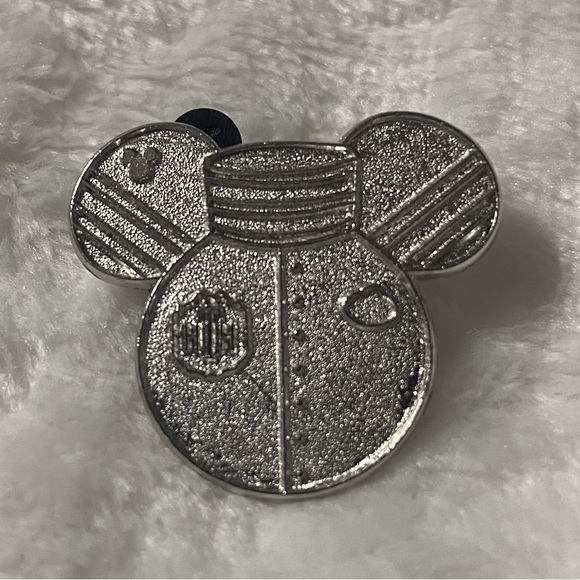 3/$25 Disney Haunted Hotel Trading Pin - Picture 1 of 2